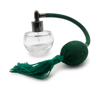 Flacon de <span class=keywords><strong>parfum</strong></span> haut de gamme noir à pompon, flacon de <span class=keywords><strong>parfum</strong></span> vintage en verre vide en forme d'ampoule tricotée, flacon pulvérisateur pour la décoration intérieure - Product Image 6
