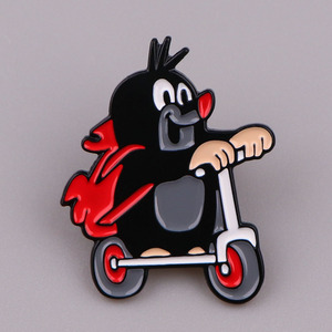 Broches et épingles en émail « Le Petit Marmot » pour femmes, badges mignons, épingles de revers pour sac à dos, bijoux de mode, accessoires vestimentaires, cadeau - Product Image 1