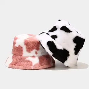 Designer Fischer hüte Fuzzy Pelz benutzer definierte Großhandel leer Winter Kunst pelz Luxus Stickerei Logo Satin Kuh Eimer Hüte für Frauen