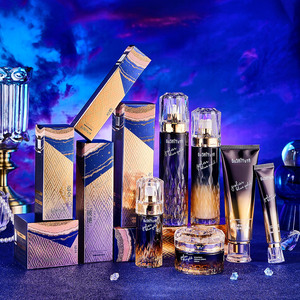 Pasos para el cuidado de la piel: hidratante, antiarrugas, ácido hialurónico, antienvejecimiento, sérum facial, cosméticos, set de belleza para el cuidado de la piel - Product Image 1