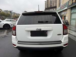 <span class=keywords><strong>Jeep</strong></span> <span class=keywords><strong>Compass</strong></span> 2.4L 4x4 Sport de Generación Anterior Usado (Importado) - Product Image 6