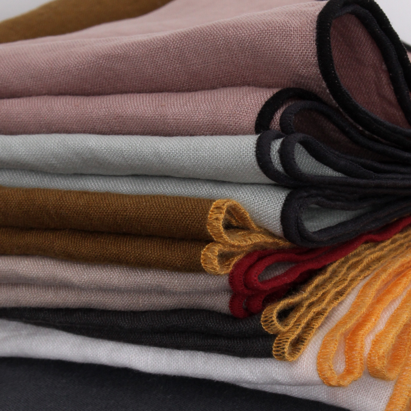 Serviette de bord overlocking