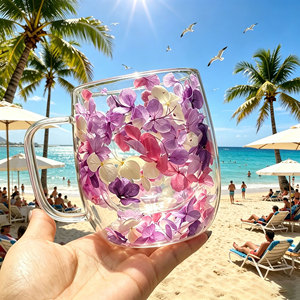 Taza de flores secas en miniatura, taza de café de vidrio de borosilicato de doble pared, regalo creativo para la playa o el hogar - Product Image 1