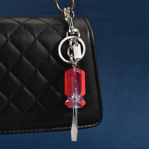 Mini tournevis porte-clés mignon en forme d'outil, breloque de sac pour hommes et femmes, porte-clés créatif pour clés de voiture et décoration de sac à dos - Product Image 5
