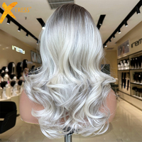 X-TRESS Perruque Lace Front Blonde 13x6 HD Sans Colle Synthétique Blanche Pré-Pluckée Ondulée