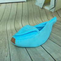Coussin douillet en forme de banane pour animaux de compagnie, niche fermée, nid douillet en peluche pour petits chiens et chats, accessoires de sommeil chauds pour animaux.