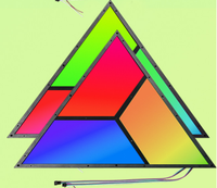 Panneau lumineux triangulaire LED RVB pleine couleur, lumière à pixels programmable pour plafond, pour fond de bar