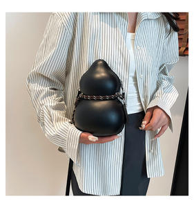 กระเป๋าสะพายไหล่ทรงน้ำเต้า รุ่น 2025 ขนาดเล็ก แฟชั่นสายเดี่ยว สำหรับผู้หญิง มีซิป ใช้ได้ทั้งฤดูร้อนและฤดูหนาว น่ารัก ทรงกล่อง - Product Image 5