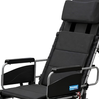 Fauteuil roulant manuel inclinable à dossier haut, portable, avec appuie-tête réglable et repose-pieds relevables pour usage domestique