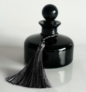 ขวดกระจายน้ำหอมแบบแบนขนาด200มล. พร้อมจุกขวดแก้วที่สวยงาม - Product Image 6