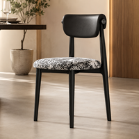 Chaise de salle à manger moderne de style mid-century avec assise à motifs et structure noire pour la maison et les restaurants