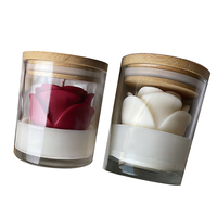 Lilin Aroma Bunga Mawar 3D Grosir dalam Stoples Kaca Bening dengan Tutup Bambu, Lilin Aroma Floral dari Lilin Kedelai untuk Dekorasi Meja Kamar Tidur