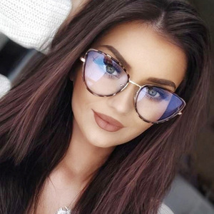 <span class=keywords><strong>Gafas</strong></span> de miopía ópticas de luz verde antiazul de moda para damas <span class=keywords><strong>con</strong></span> marco de metal elegante - Product Image 2