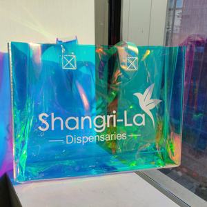 Bolsa de compras de regalo de plástico de PVC iridiscente holográfica con logotipo personalizado con asa de letras personalizadas - Product Image 4