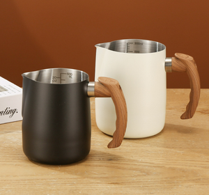 304 acier inoxydable poignée de <span class=keywords><strong>Grain</strong></span> de bois bouche pointue cylindre de fleur avec échelle interne tasse à mesurer café pot à lait - Product Image 4