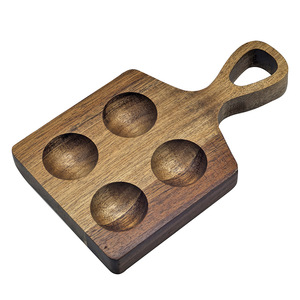Tempat Telur Kayu Kecil Elegan untuk 4 Telur, Warna Coklat, Penyangga Telur Kayu untuk Penyimpanan Makanan di Dapur, Peralatan Telur untuk Penggunaan di Rumah - Product Image 3