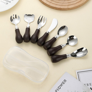 Ensemble de couverts en acier inoxydable pour enfants, manche en bois, forme d'ours, design de dessin animé, ustensiles de repas pour enfants - Product Image 3