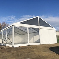 Tente de réception de luxe de 6m/8m/9m/10m de largeur, structure en PVC imperméable avec cadre en alliage d'aluminium pour mariages, fêtes et événements