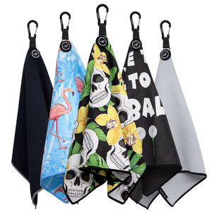 Serviette de nettoyage de balles de golf magnétique personnalisée avec porte-clés, fabriquée en usine OEM - Product Image 1