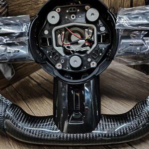 <span class=keywords><strong>Volant</strong></span> avec design en fibre de carbone LED en forme de libellule compatible avec <span class=keywords><strong>Mercedes</strong></span> Benz <span class=keywords><strong>Classe</strong></span> <span class=keywords><strong>C</strong></span> E W213 <span class=keywords><strong>W203</strong></span> W205 - Product Image 4