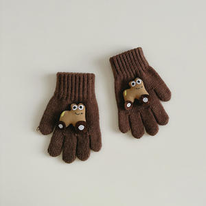 Vente en gros de gants d'hiver mignons et chauds <span class=keywords><strong>pour</strong></span> enfants gants de doigt en forme de <span class=keywords><strong>voiture</strong></span> en 3D tricotant des sports quotidiens <span class=keywords><strong>pour</strong></span> le cyclisme et le ski - Product Image 2