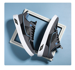 Chaussures pour hommes - Nouveau style printemps 2026, baskets blanches, chaussures à plateforme tendance et polyvalentes, chaussures décontractées et sportives tendance pour hommes - Product Image 1