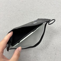 Sac à fermeture éclair étanche en PVC avec anneau de traction Emballage en plastique transparent pour coque de téléphone Sacs à zip-lock noirs givrés mats personnalisés