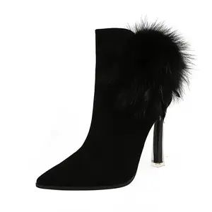 661-1 2019 नई फैशन महिला सेक्सी पार्टी महिला जूते क्रिस्टल स्पष्ट ऊँची एड़ी के जूते साबर बताया पैर की उंगलियों खरगोश बाल maomao छोटे जूते