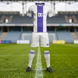Maillots de football unisexes respirants 100 % polyester à séchage rapide, personnalisables avec nom, service OEM, vente en gros usine 2026 - Product Image 1