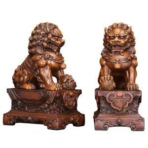 2023 un paio di cancelli cinesi King Hall Lucky Beijing Lion Decor Fortune Resin Golden Lion Statue