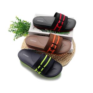 Tongs de Gym Xsheng à Semelle en PU, Sandales Personnalisées avec Logo, Claquettes Sportives OEM pour Membres de Club, Récupération Douche Légère - Product Image 3