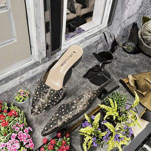 Nouvelles sandales d'été sexy pour femmes Baotou à talon épais et antidérapantes, grandes tailles - Product Image 2