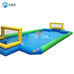 ملعب كرة قدم قابل للطي ألعاب مائية معدات الملاهي المائية ألعاب رياضية قابلة للنفخ للبيع