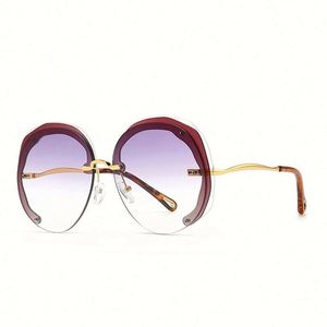 Custom Logo 2021 Fashion Luxury Women Rimless <b>Sunglasses</b> Oversized Round <b>Sunglasses</b> - Product Image 3