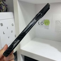 Coque de téléphone en fibre de carbone pour 15/15plus/15pro/15PROMAX avec anneau en métal