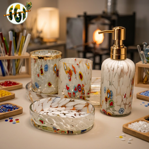 Ensemble de salle de bain en verre de luxe, 4 pièces, distributeur de savon rond, porte-brosse à dents, plateau avec motif en mosaïque coloré - Product Image 3