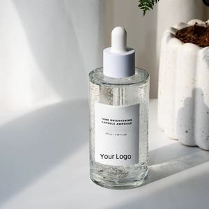 Madagaskar'dan Saf Centella Özlü Özelleştirilmiş Ampul Beyazlatıcı Parlatıcı Serum Ferahlatıcı Nemlendirici Cilt Bakımı - Product Image 1