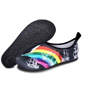 Estate Scarpe di Acqua per Le Donne Big Size Aqua Scarpe Da Spiaggia Donna <span class=keywords><strong>A</strong></span> Strisce Colorate <span class=keywords><strong>Mare</strong></span> Nuoto Scarpe - Product Image 3
