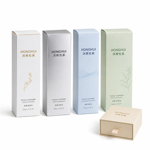 Caja de embalaje para el limpiador hidratante Hong Hui de 120g, cartulina plateada con relieve, lámina dorada e impresión UV para el cuidado facial. - Product Image 2