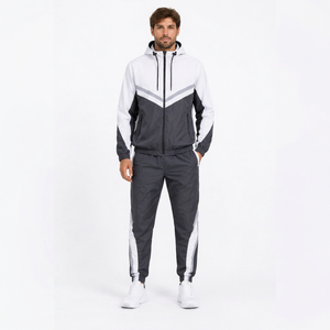 Ensemble de survêtement d'hiver personnalisé imperméable avec veste à capuche coupe-vent et pantalon de jogging pour la course et l'entraînement - Product Image 1