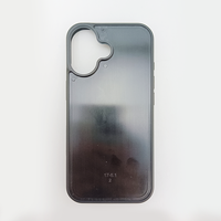 Coque de téléphone en PC pour la série iPhone 17, avec bords arrondis et différentes découpes pour les caméras, en plastique