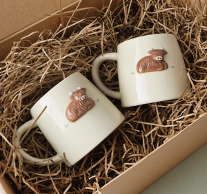 Tazza in Gres con Design di Mucca delle Highlands di Bramble Farm |   Confezione Regalo |   Tazza Artigianale per Caffè e Tè |   Design rustico in stile fattoria |   Regalo ideale - Product Image 4