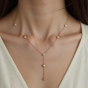 สร้อยคอจี้รูปพระจันทร์ประดับเพชรซิคอนสำหรับผู้หญิง สร้อยสแตนเลสแบบยาว แฟชั่นสร้อยคอเพชรซิคอน - Product Image 2