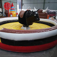 Simulateur de taureau mécanique rouge gonflable électrique pour parcs d'attractions commerciaux, équipement de divertissement pour adultes à vendre