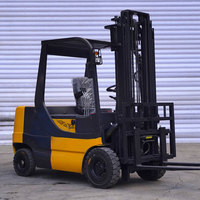 Chariot élévateur de chargeur latéral électrique pour de longues charges comme l'acier et les tuyaux de bois de construction
