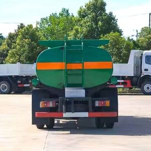 Camion-citerne à carburant diesel ISUZUu Mini 4000L 4x2 manuel 1000cbm pour livraison - Offre Spéciale - Product Image 5