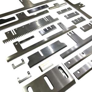 Coltelli dentati seghettati in titanio placcatura in acciaio inox lama scalogno trituratori coltello con coperchio di protezione - Product Image 6