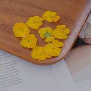 ต่างหูดอกไม้แห้งแท้แบบ DIY ขายส่ง จี้ดอกแพนซี่สีม่วง ทำมือจากดอกไม้แห้ง อุปกรณ์เสริมเครื่องประดับส่วนบุคคลสำหรับเป็นของขวัญ - Product Image 6