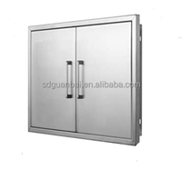 Pintu Akses Kabinet Dapur Luar Ruangan Promosi Guanbai dari Baja Tahan Karat dengan Panel Pintu Kayu Solid untuk BBQ dan Ukuran yang Dapat Disesuaikan.