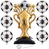 Ensemble de ballons d'anniversaire sur le thème du football, comprenant un ballon trophée de champion, des ballons lettres 'Joyeux Anniversaire' en aluminium et des ballons étoiles, pour la décoration de fêtes d'enfants sur le thème du sport